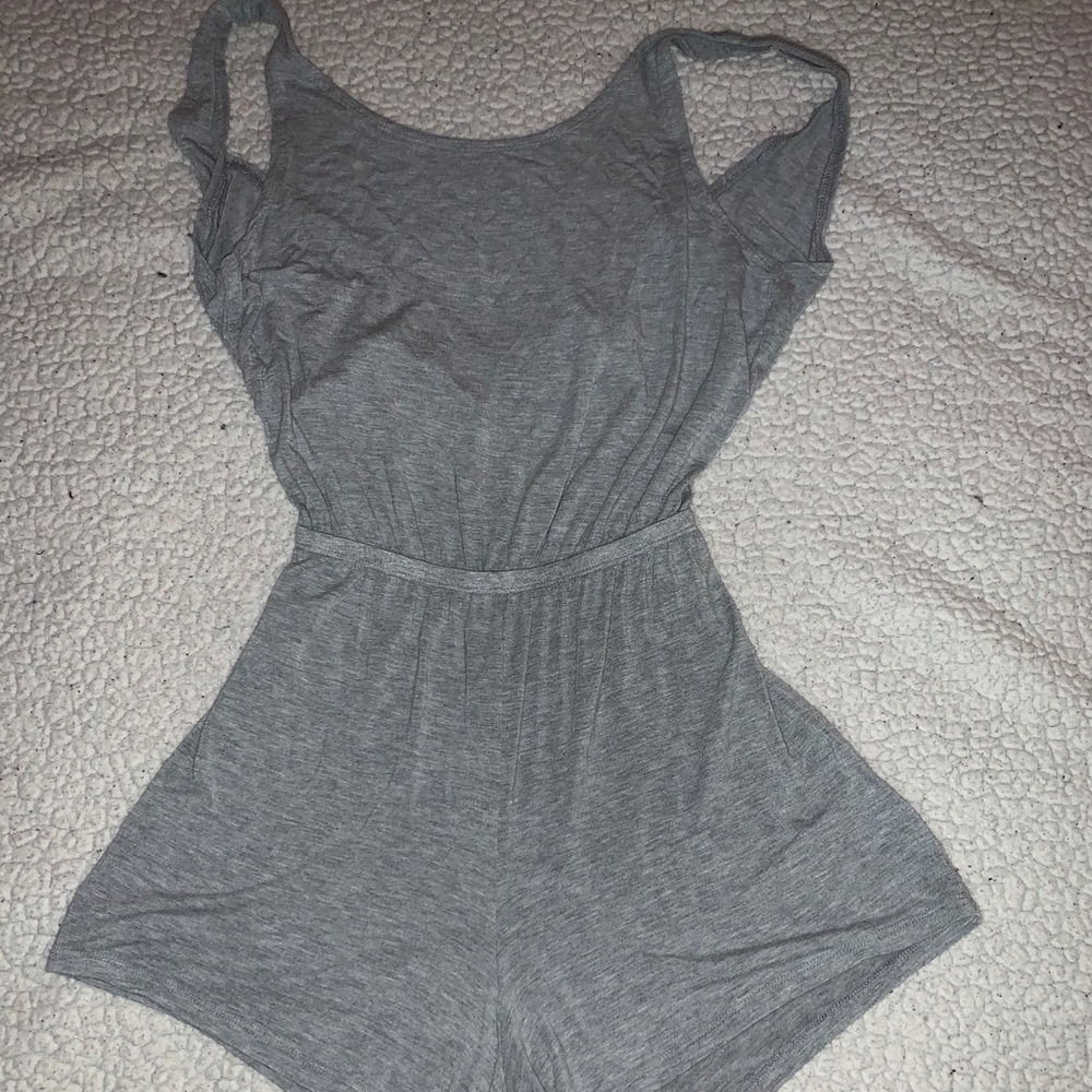 grey romper